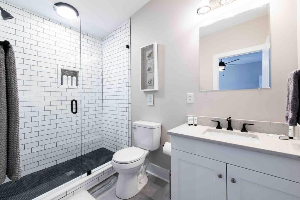 Newly Renovated 3 Bedroom Shelby Park Home **Free Parking** Louisville Exterior photo